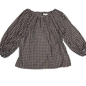 Max Studio Black and White Geometric Blouse